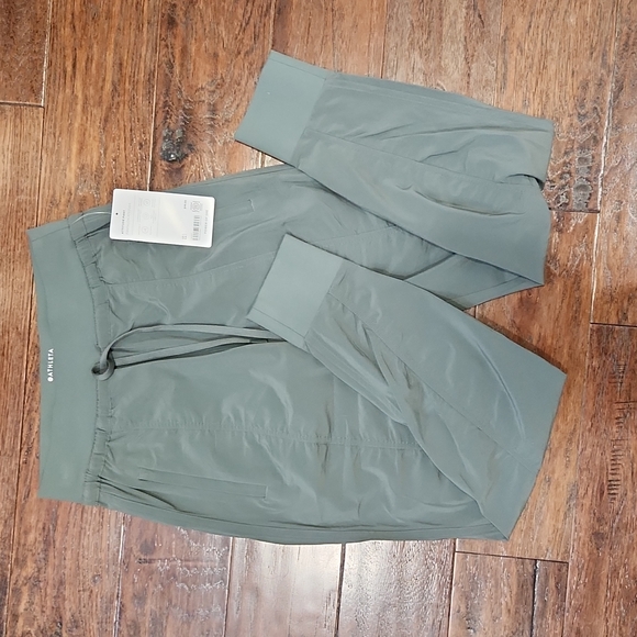 ATHLETA ATTITUDE PANT  BALI GREEN NEW WITH TAGS SIZE 0 LIGHTWEIGHT TRAVEL HIKING - Picture 12 of 12